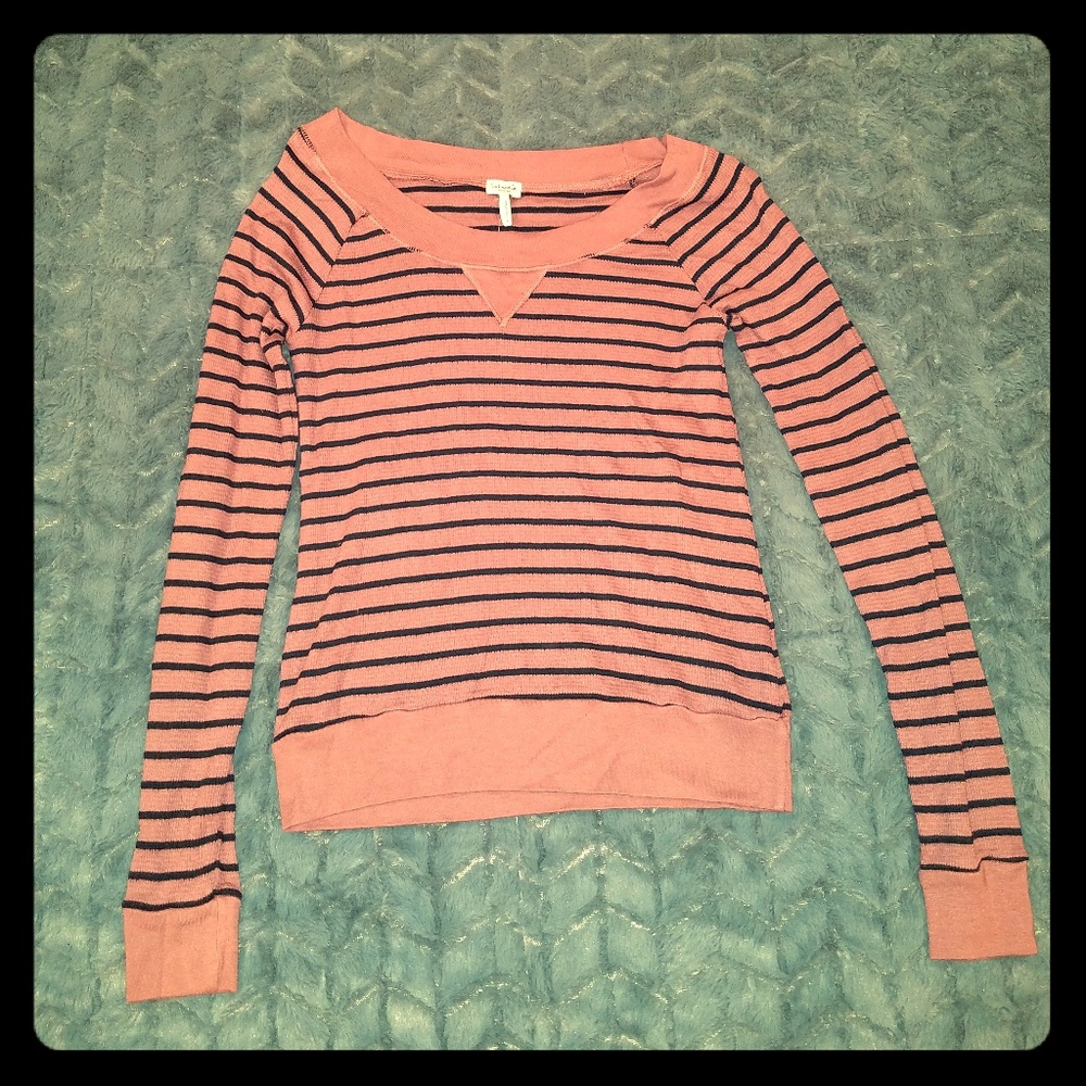(5/25) Long Sleeved Top
